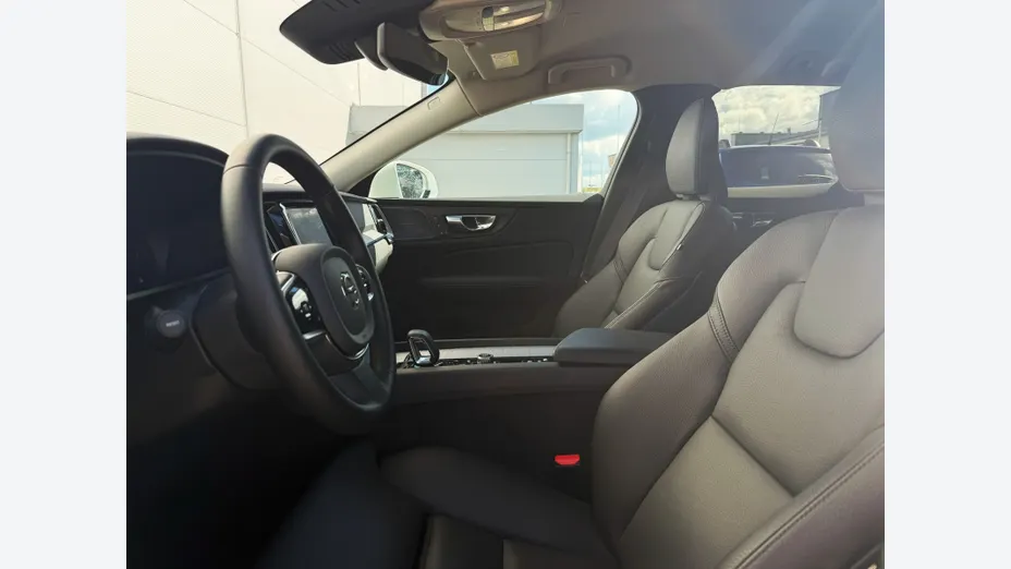 VOLVO V60 V60 CC Plus B5 B AWD aut