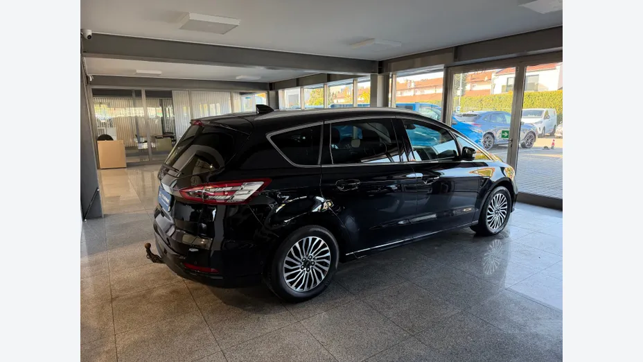 FORD S-MAX S-MAX 2.0 EcoBlue Titanium