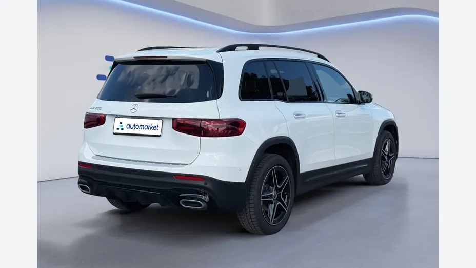 MERCEDES-BENZ GLB GLB 200 AMG Line 7G-DCT