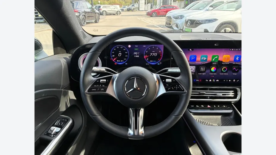 MERCEDES-BENZ CLA -