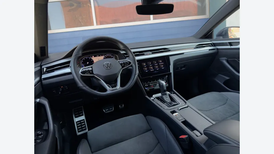 VOLKSWAGEN Arteon Arteon 2.0 TSI R-Line DSG