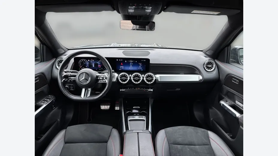 MERCEDES-BENZ GLB GLB 200 mHEV AMG Line 7G-DCT