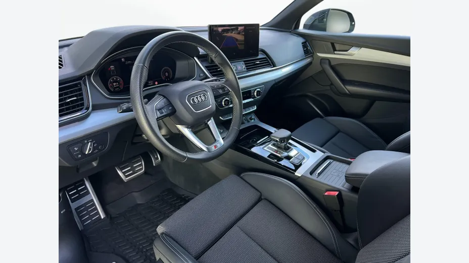AUDI Q5 -