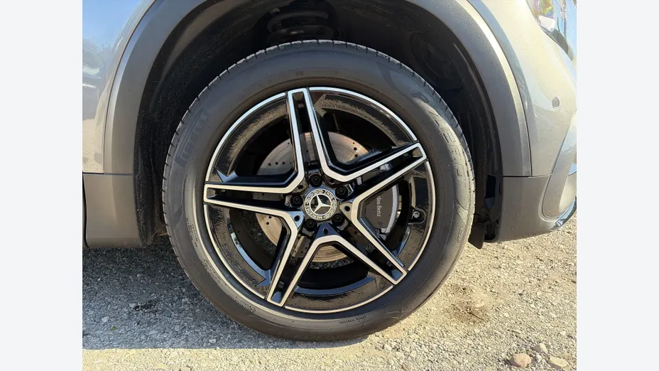 MERCEDES-BENZ GLB GLB 200 mHEV AMG Line 7G-DCT
