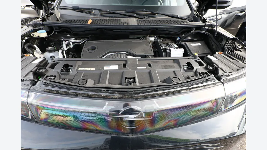 OPEL Grandland X -