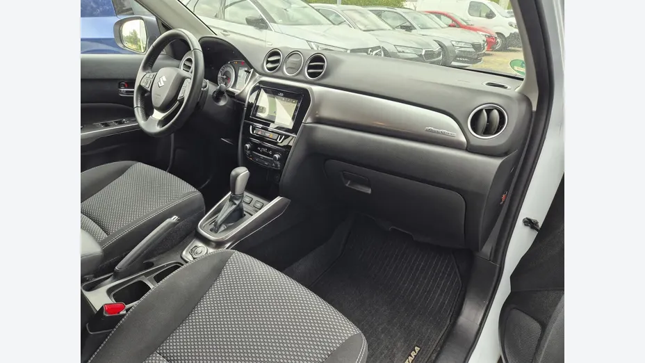 SUZUKI Vitara -