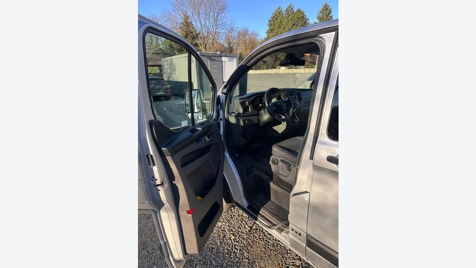 FORD Transit Custom Transit Custom Kombi 320 L2H1 Trend Aut.