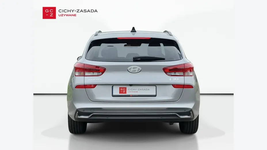 HYUNDAI i30 -