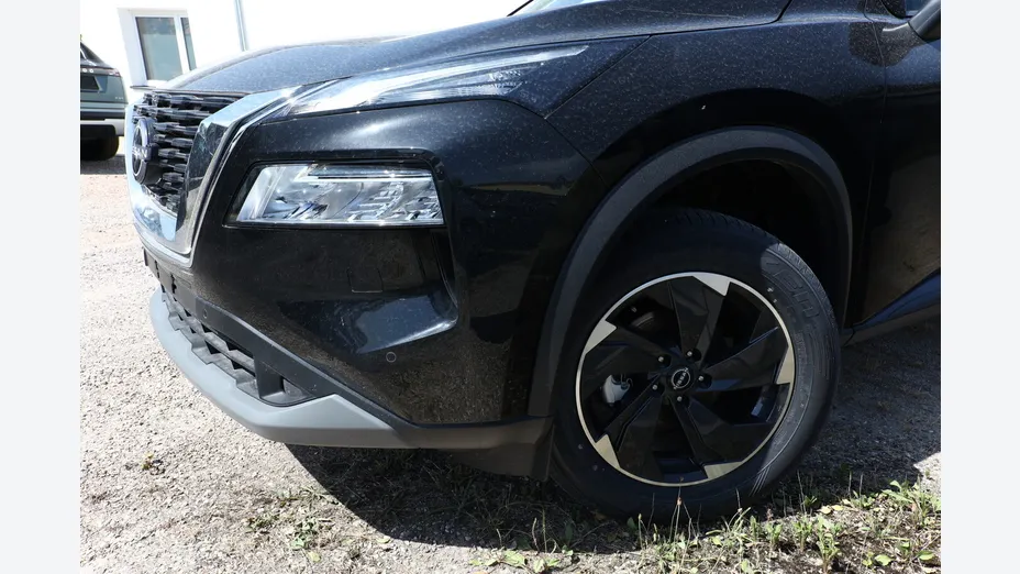 NISSAN X-Trail -