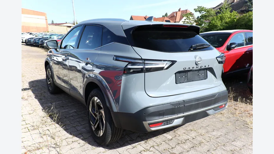 NISSAN Qashqai -