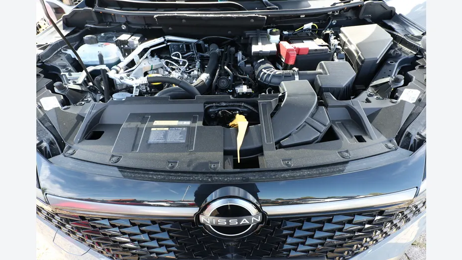 NISSAN Qashqai -