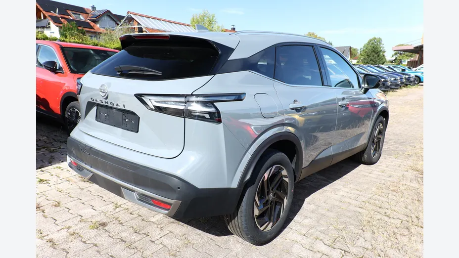 NISSAN Qashqai -