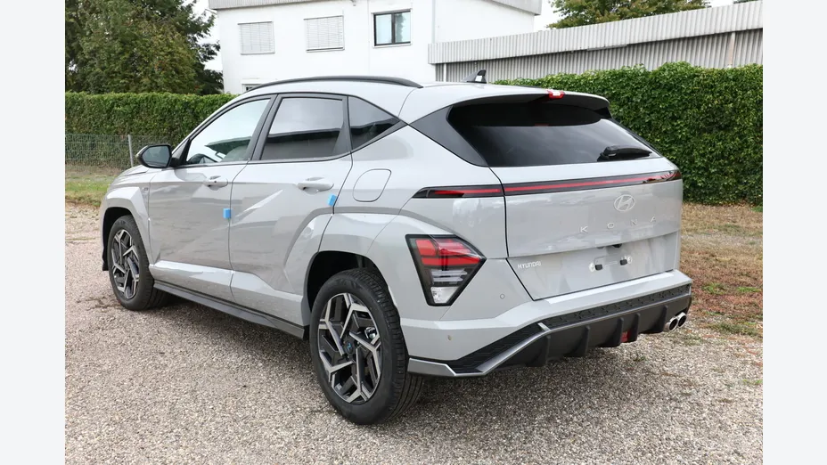 HYUNDAI Kona -