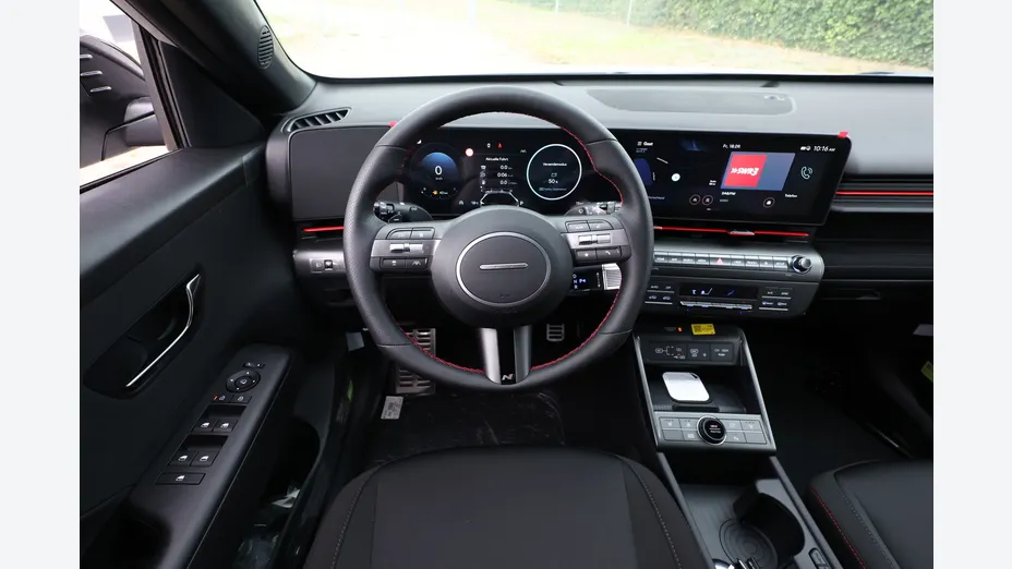 HYUNDAI Kona -