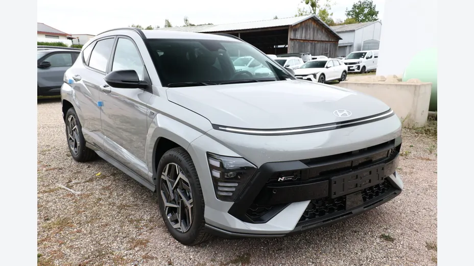 HYUNDAI Kona -