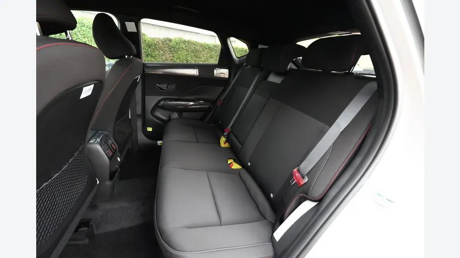 HYUNDAI Kona -