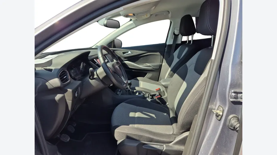 OPEL Grandland X -