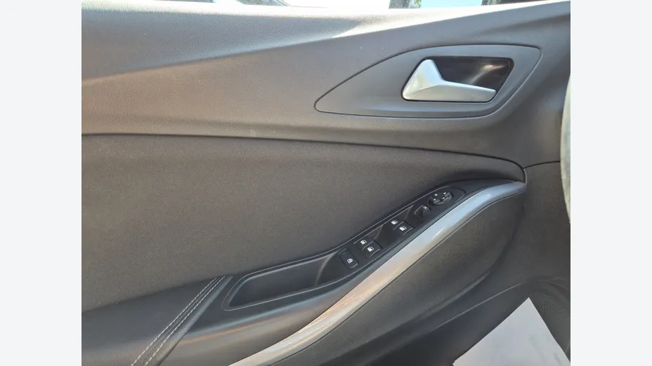 OPEL Grandland X -