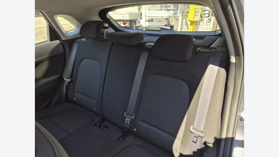 HYUNDAI Kona -