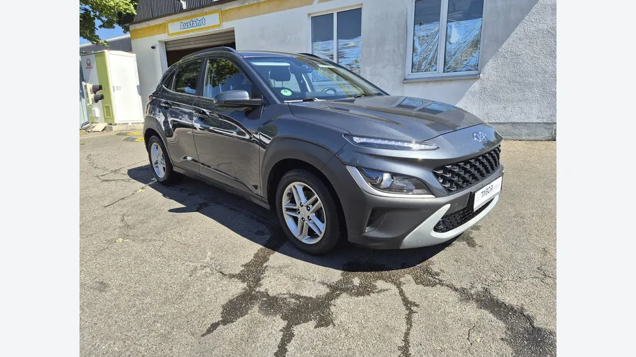HYUNDAI Kona -