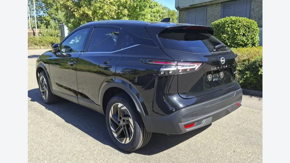 NISSAN Qashqai -