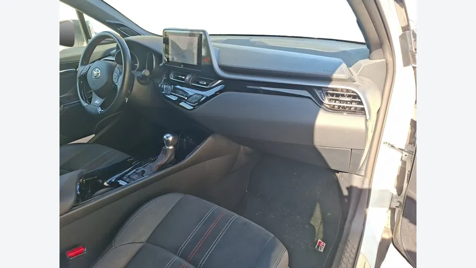 TOYOTA C-HR -