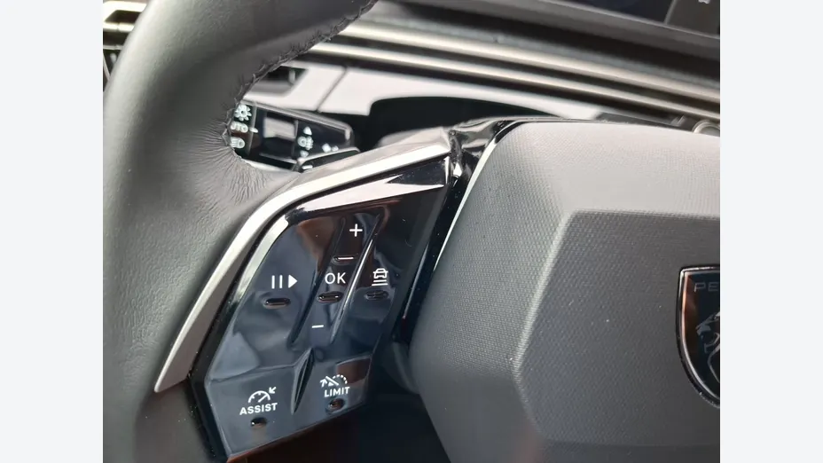 PEUGEOT 3008 3008 1.6 PureTech Hybrid PHEV Allure Pack S&S EAT8