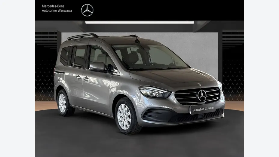 MERCEDES-BENZ T klasa T 180 d aut