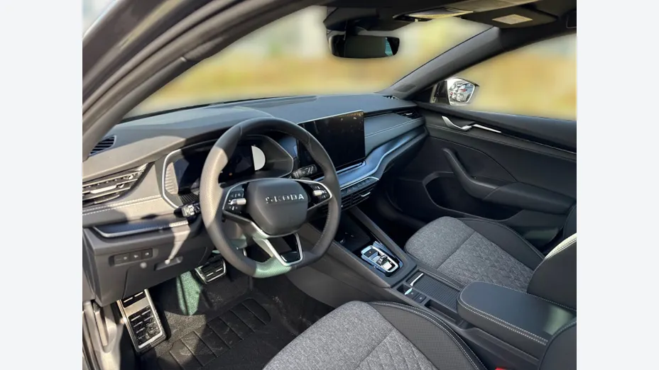 SKODA Octavia Octavia 1.5 TSI mHEV Sportline Tech DSG Nowy