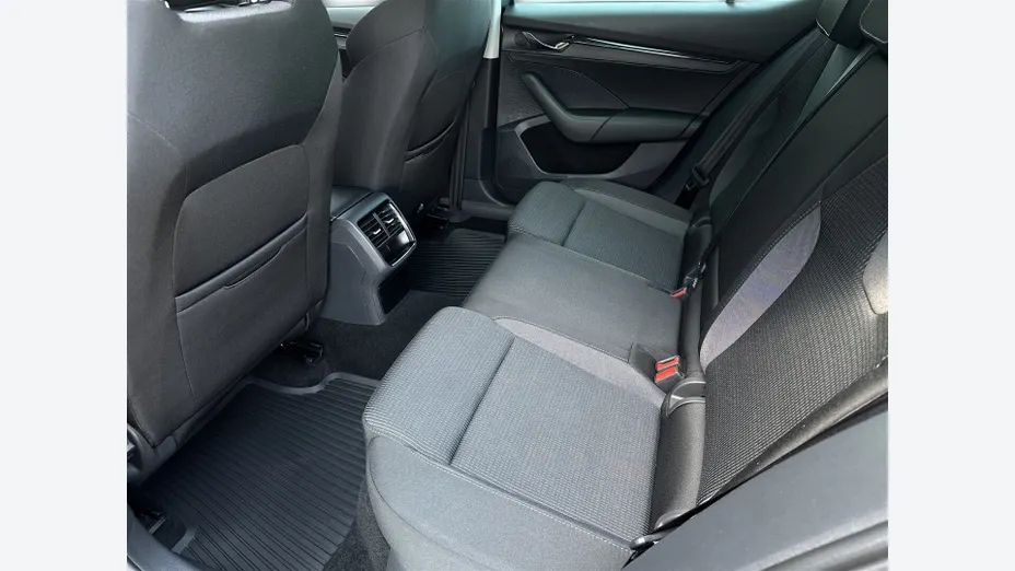 SKODA Octavia Octavia 1.5 TSI e-Tec Ambition DSG