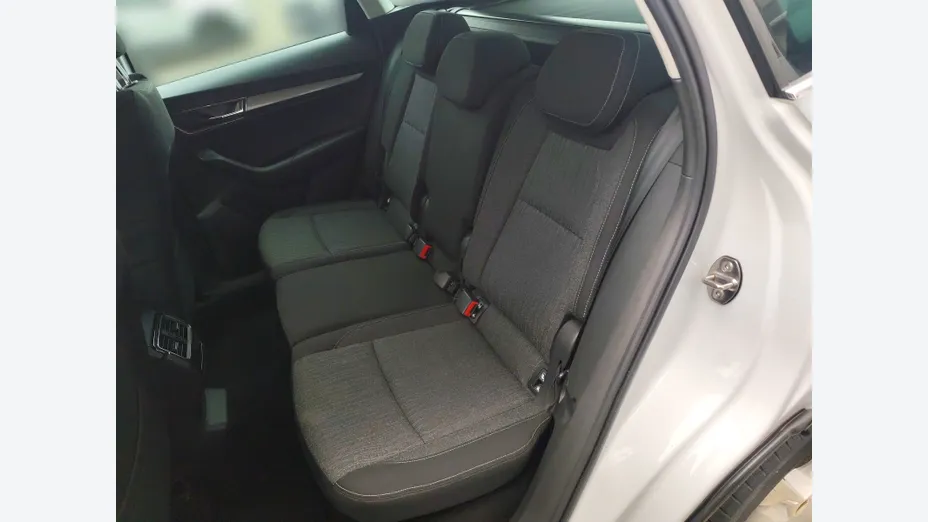 SKODA Karoq -