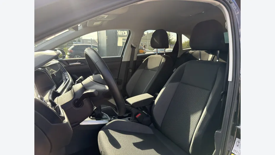 VOLKSWAGEN Taigo Taigo 1.0 TSI Life