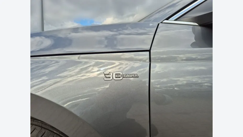 SKODA Octavia Octavia 1.5 TSI mHEV Drive Selection DSG Nowy