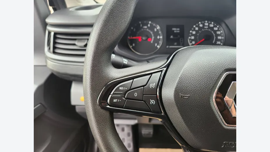 RENAULT Trafic -