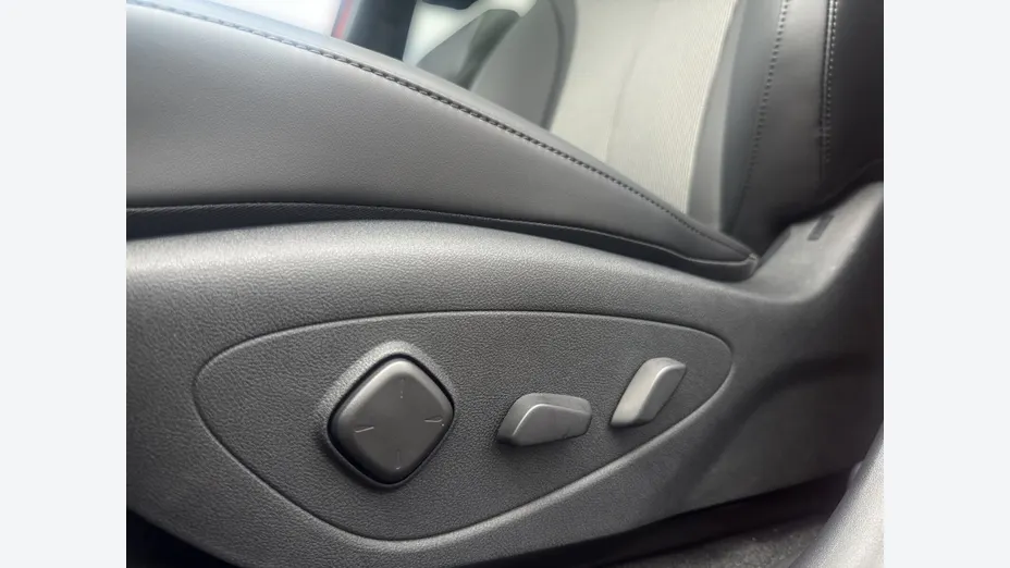 BYD Dolphin -