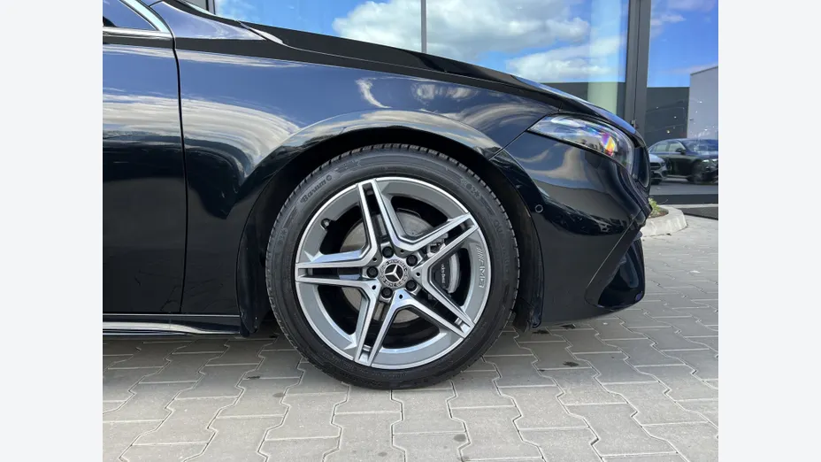 MERCEDES-BENZ A Klasa A 200 AMG Line 7G-DCT