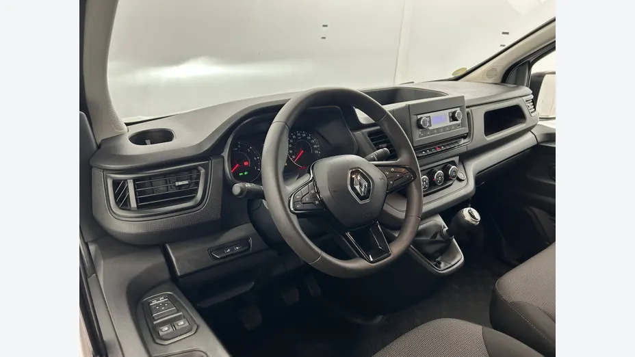 RENAULT Trafic -