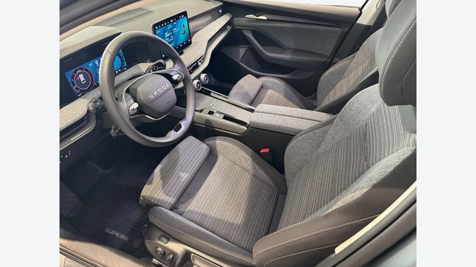SKODA Superb Superb 1.5 TSI mHEV Selection DSG