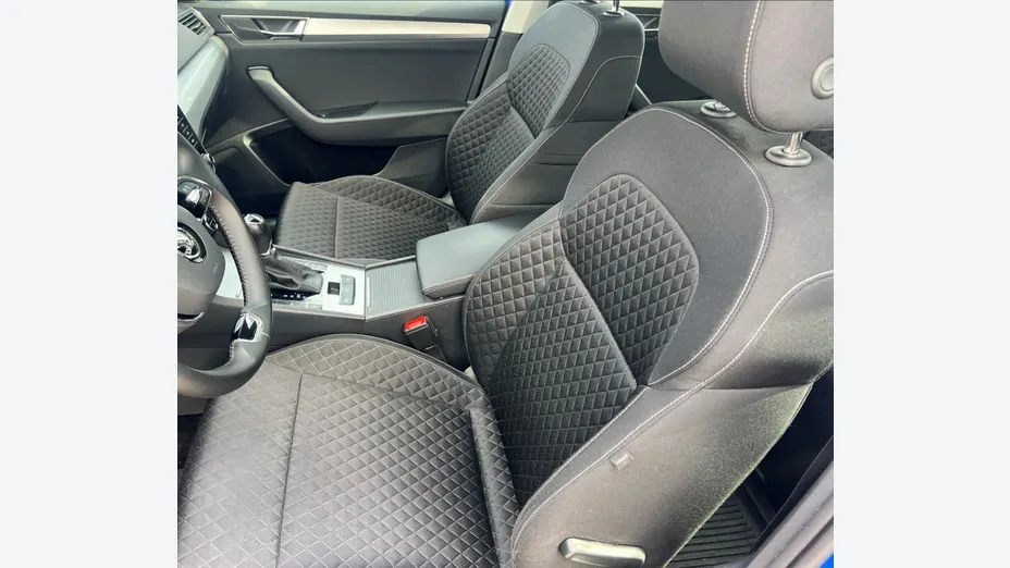 SKODA Superb Superb 2.0 TDI SCR Ambition DSG