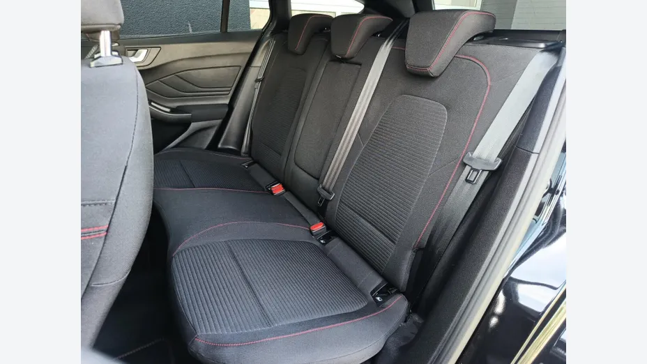 FORD Focus Focus 1.0 EcoBoost mHEV ST-Line X aut