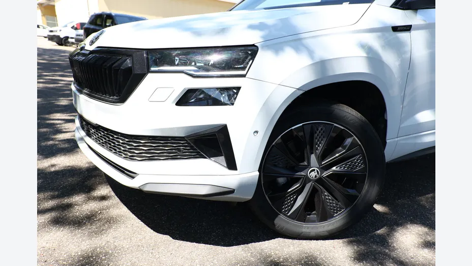 SKODA Karoq -