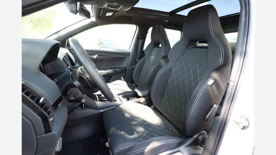 SKODA Karoq -