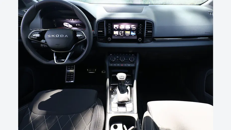 SKODA Karoq -