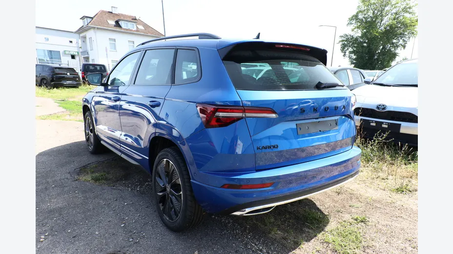 SKODA Karoq -