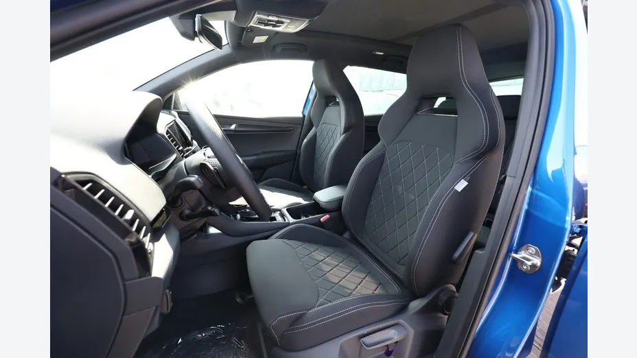 SKODA Karoq -