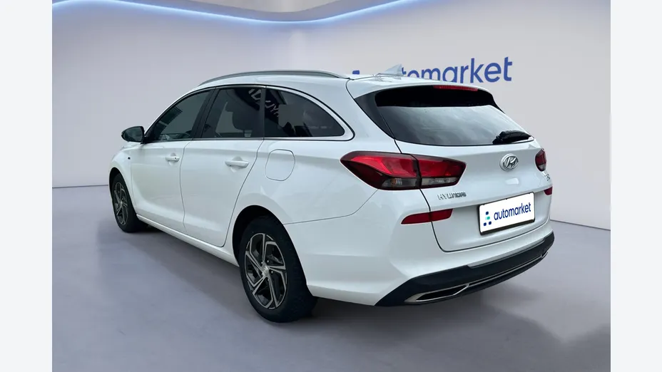HYUNDAI i30 i30 1.5 T-GDI 48V Smart