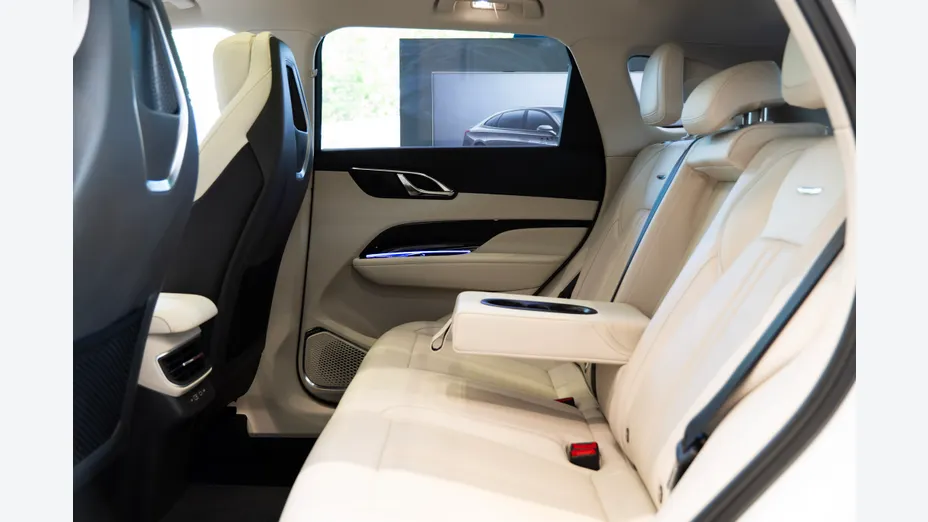 HONGQI HS3 HS3 2.0T AWD Nowy