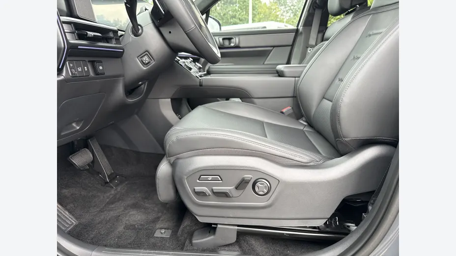 HYUNDAI Santa Fe Santa Fe 1.6 T-GDI HEV Calligraphy 4WD aut 6os. Nowy