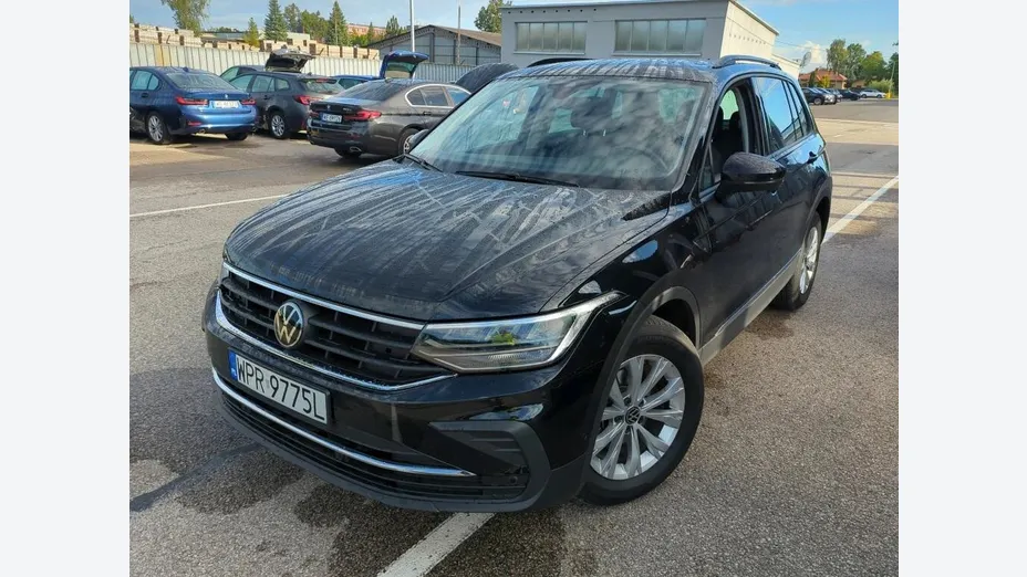 VOLKSWAGEN Tiguan -