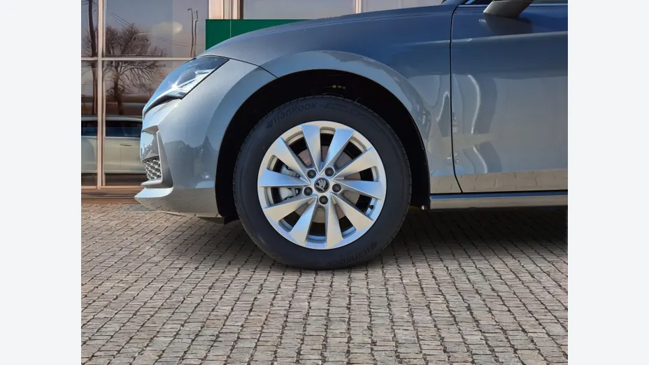 SKODA Superb Superb 2.0 TDI SCR Drive DSG Nowy